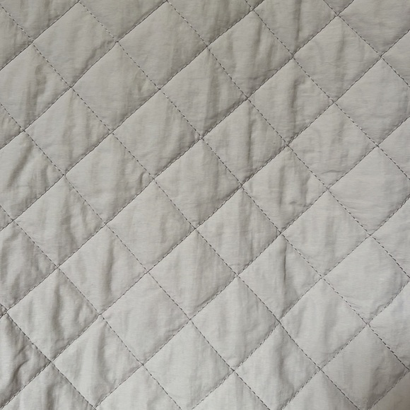 Quilted Jacket - Picture 3 of 6